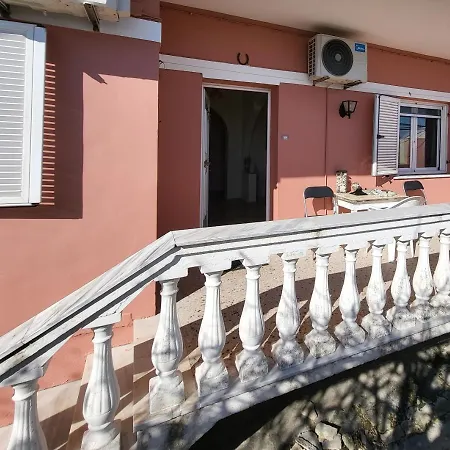 House Lana Apartment Perama  Exterior photo
